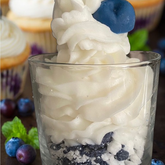 Blueberry Cheesecake Candle - Picture 3 of 5